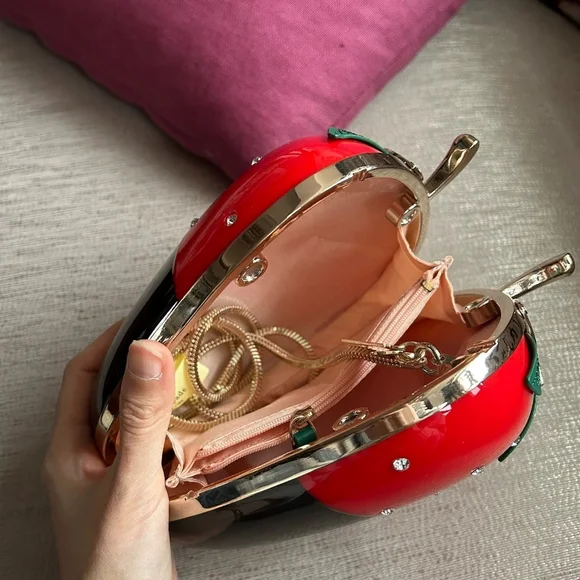 Kate Spade Creme de la Creme Dipped Strawberry Clutch (rare) - Picture 5 of 6